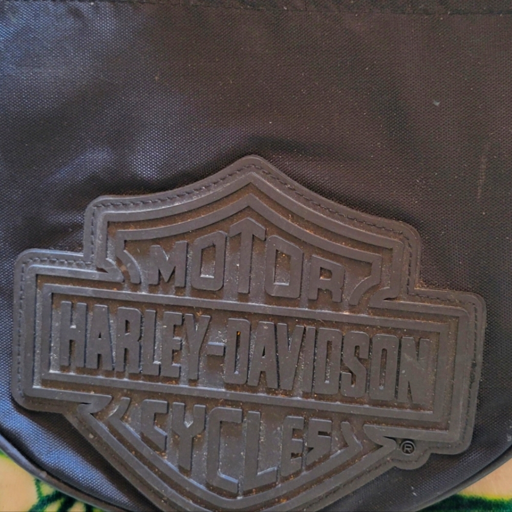 New Harley-Davidson Duffle shoulder Bag  Black carry on messenger